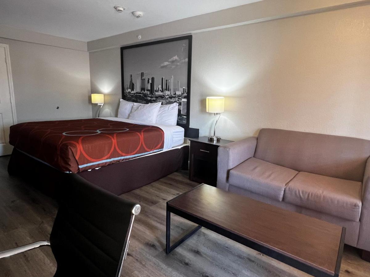 Hotel Super 8 By Wyndham Mont Belvieu - Baytown East Extérieur photo